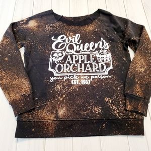 Evil Queen disney apple orchard sweatshirt sm 4/6